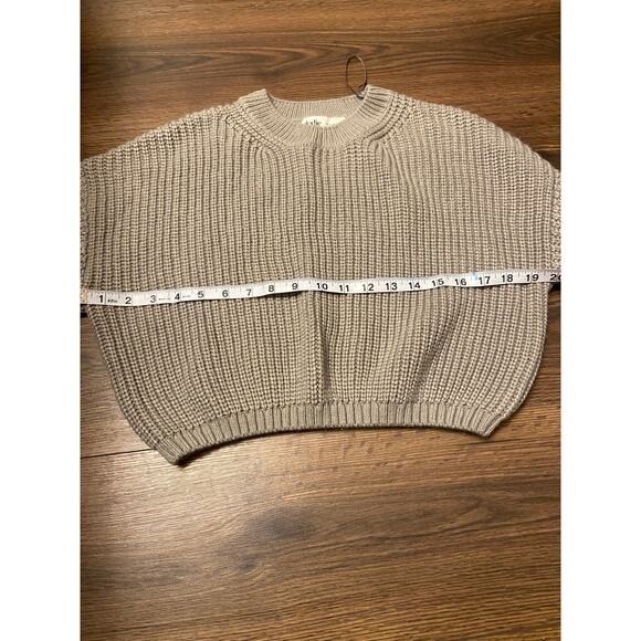 EUC Elodie crewneck cropped chunky ribbed sweater sz: M - Picture 7 of 7
